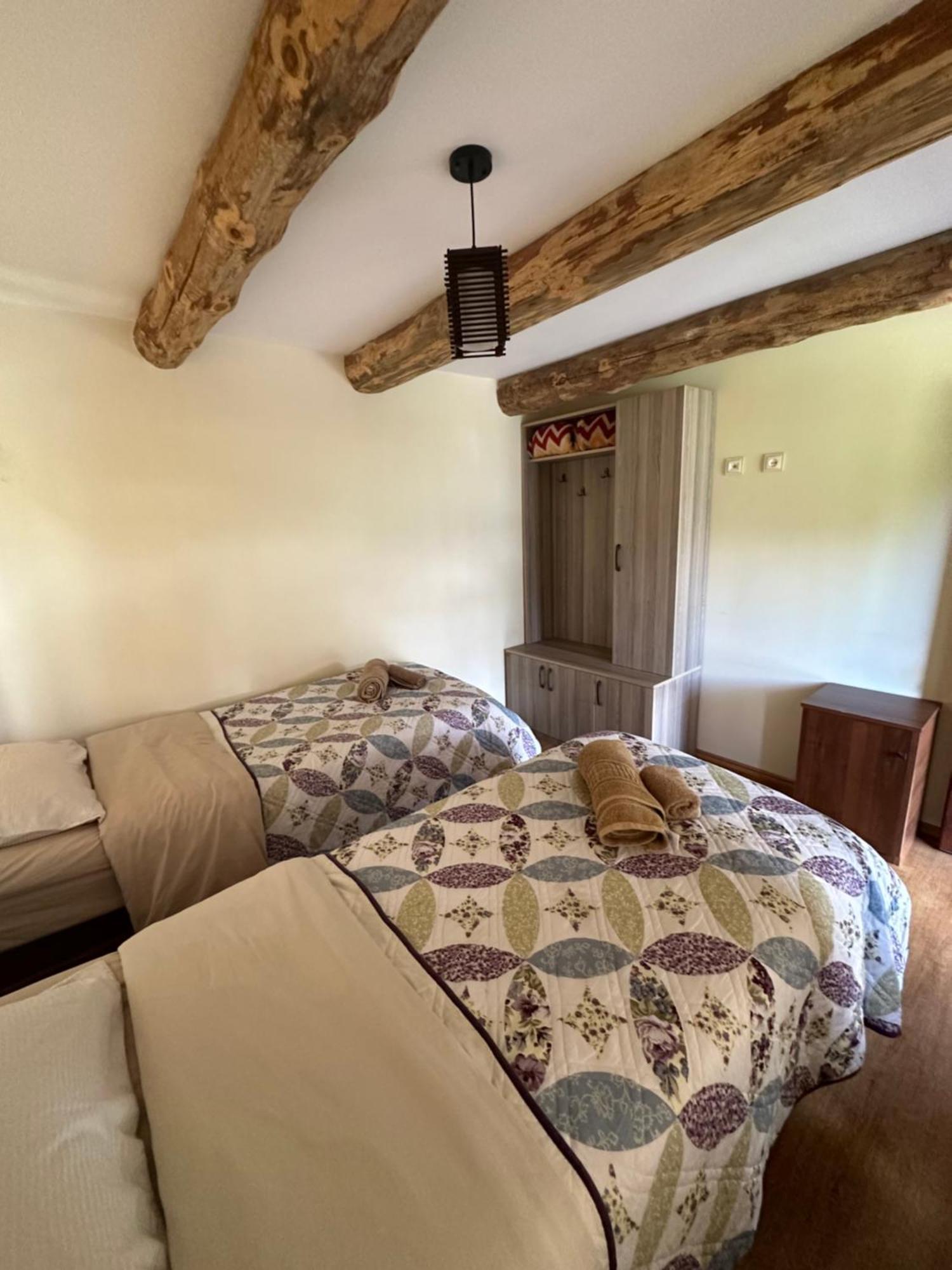 Guesthouse Lasharai Omalo Eksteriør bilde