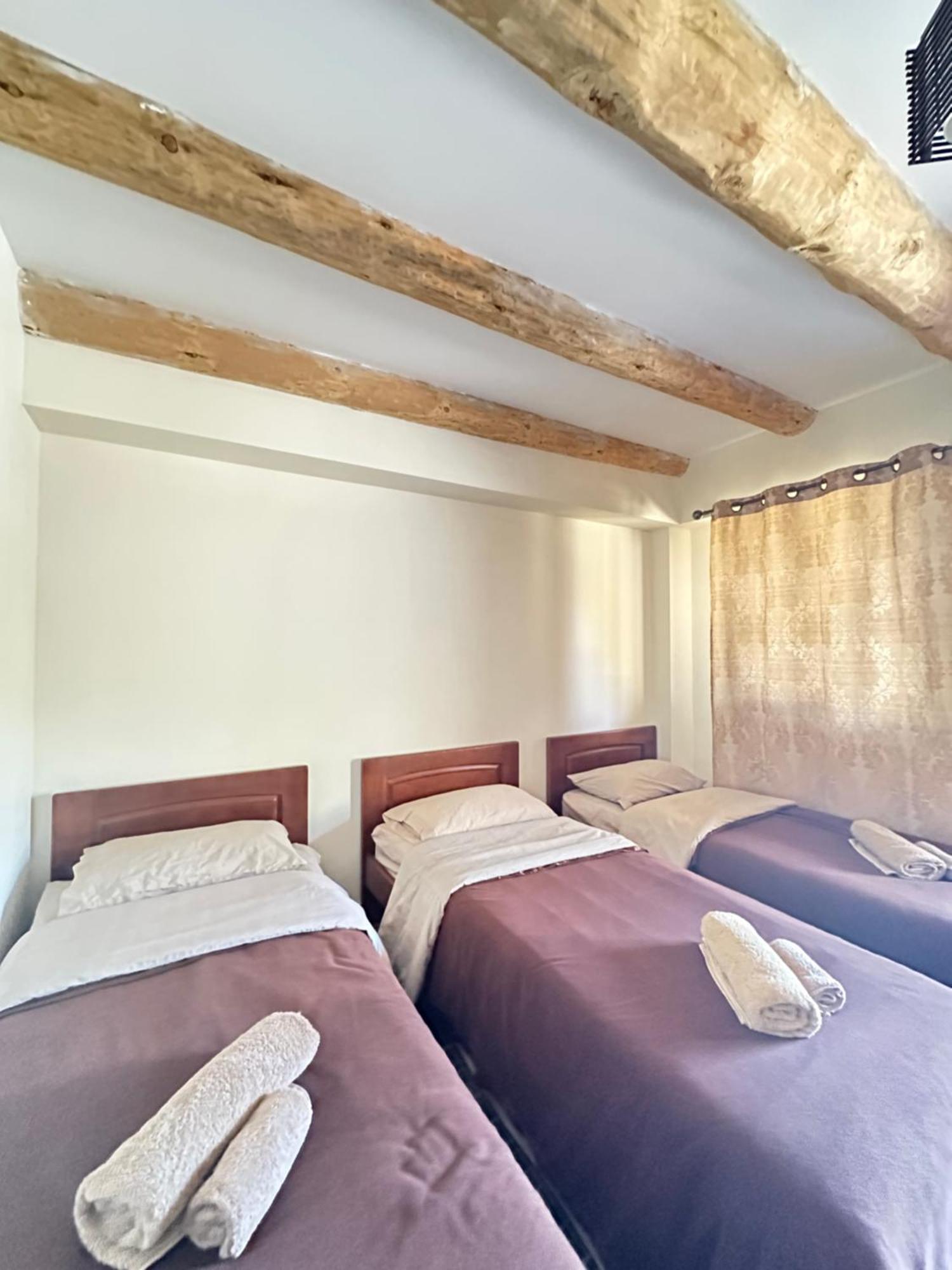Guesthouse Lasharai Omalo Eksteriør bilde